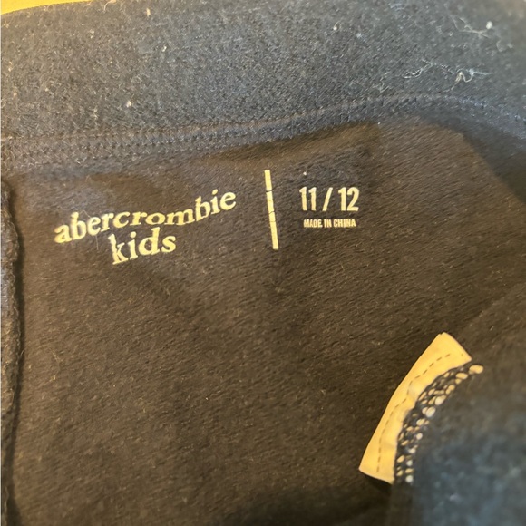 Abercrombie sweatpants - Picture 2 of 2